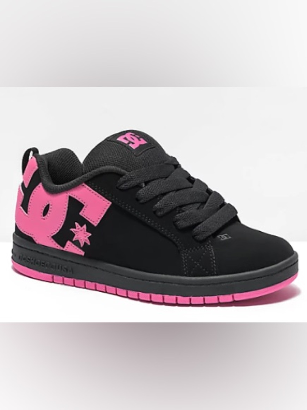Brand new!!! DC Black and Pink Low-Top Skate Sneakers kids 5/women 6.5